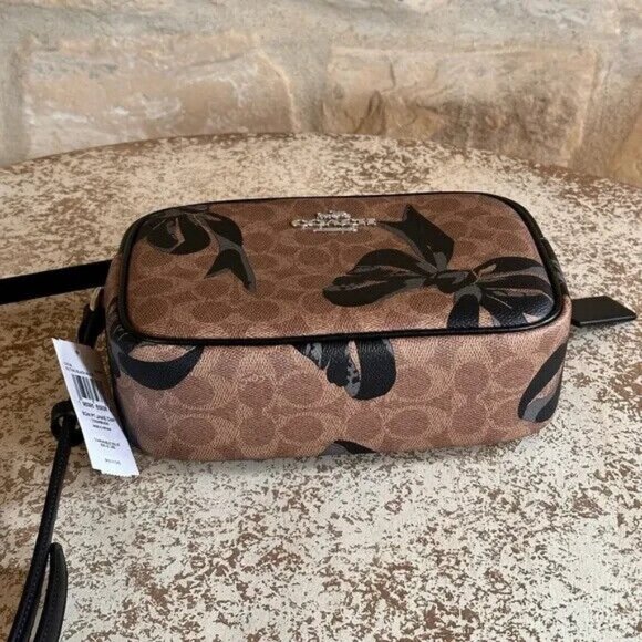 COACH Jamie  Bow Print CZ769 Camera Bag In Signature Canvas /Wristlet Option NWT - Picture 6 of 16